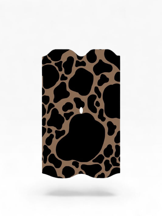 Cloud Skinz waterproof decal for Vuse Alto featuring a brown and black giraffe animal print pattern
